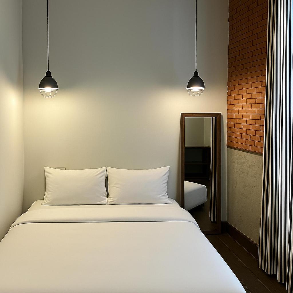 Khunluang Hostel (Adults Only) Chiang Mai Exterior photo