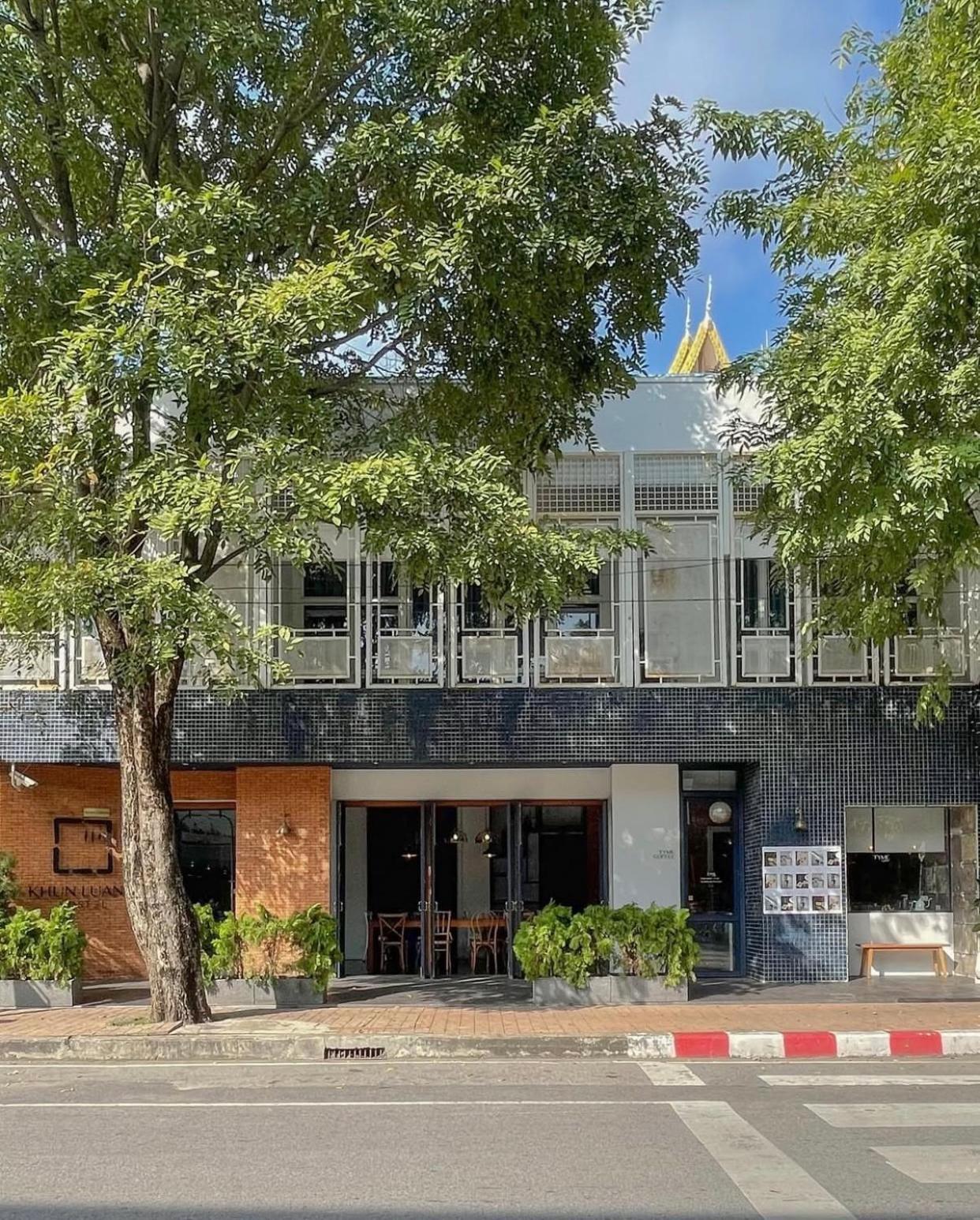 Khunluang Hostel (Adults Only) Chiang Mai Exterior photo